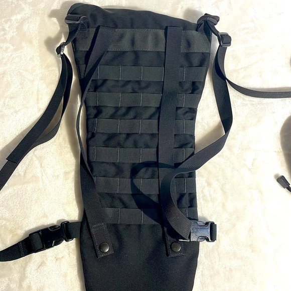 Camel bag with removable storage bag - Picture 4 of 4